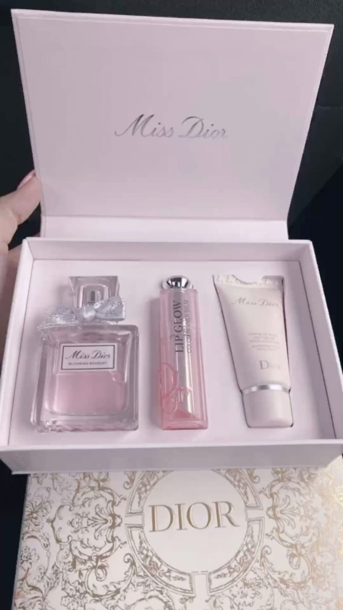 Dior ( Parfum + crème )